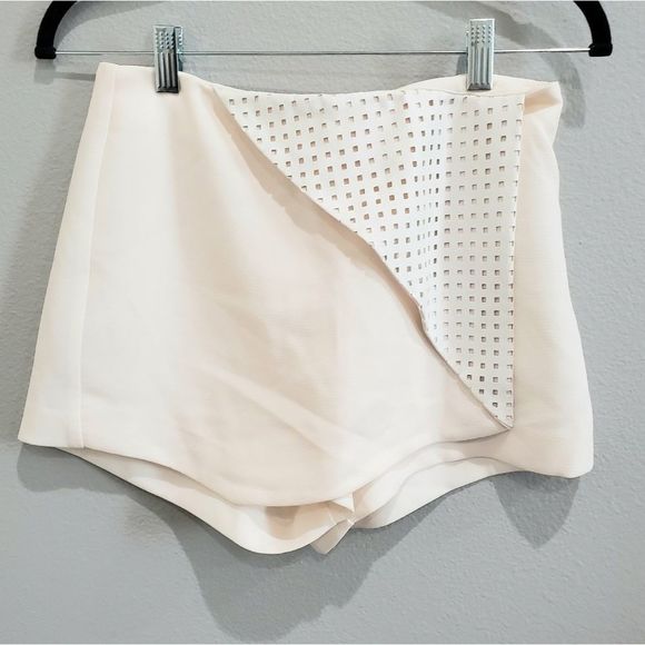 BCBGeneration Pants - BCBGeneration creme leather skort size 2